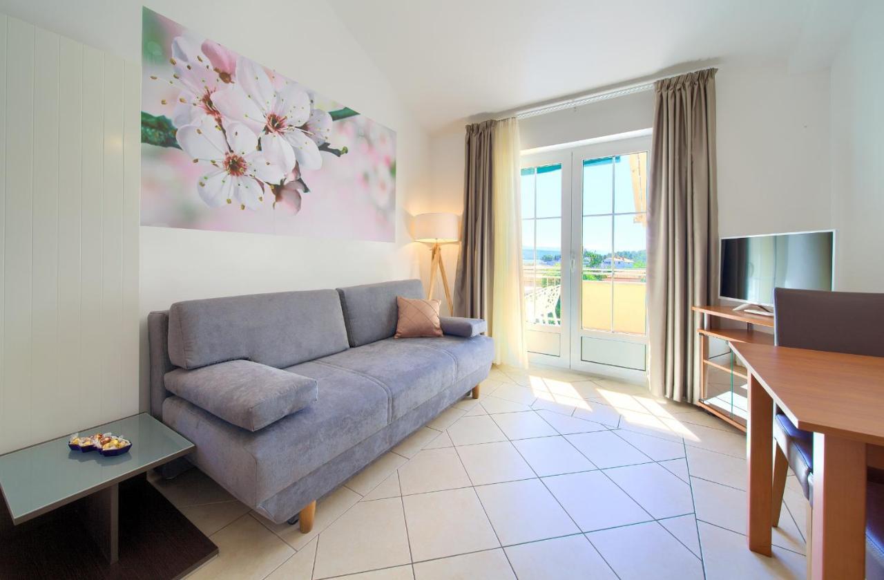 Apartments Adria Danka Крк Экстерьер фото