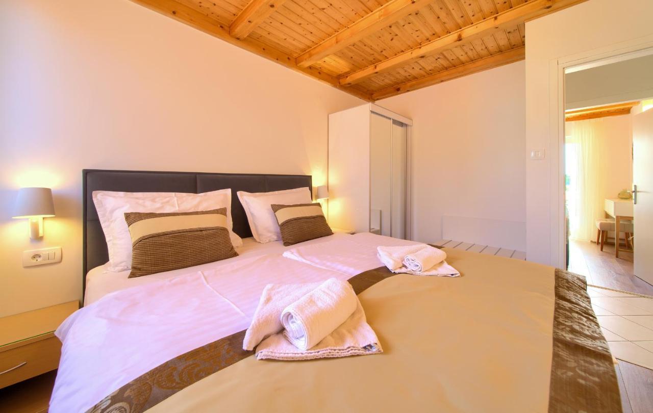 Apartments Adria Danka Крк Экстерьер фото
