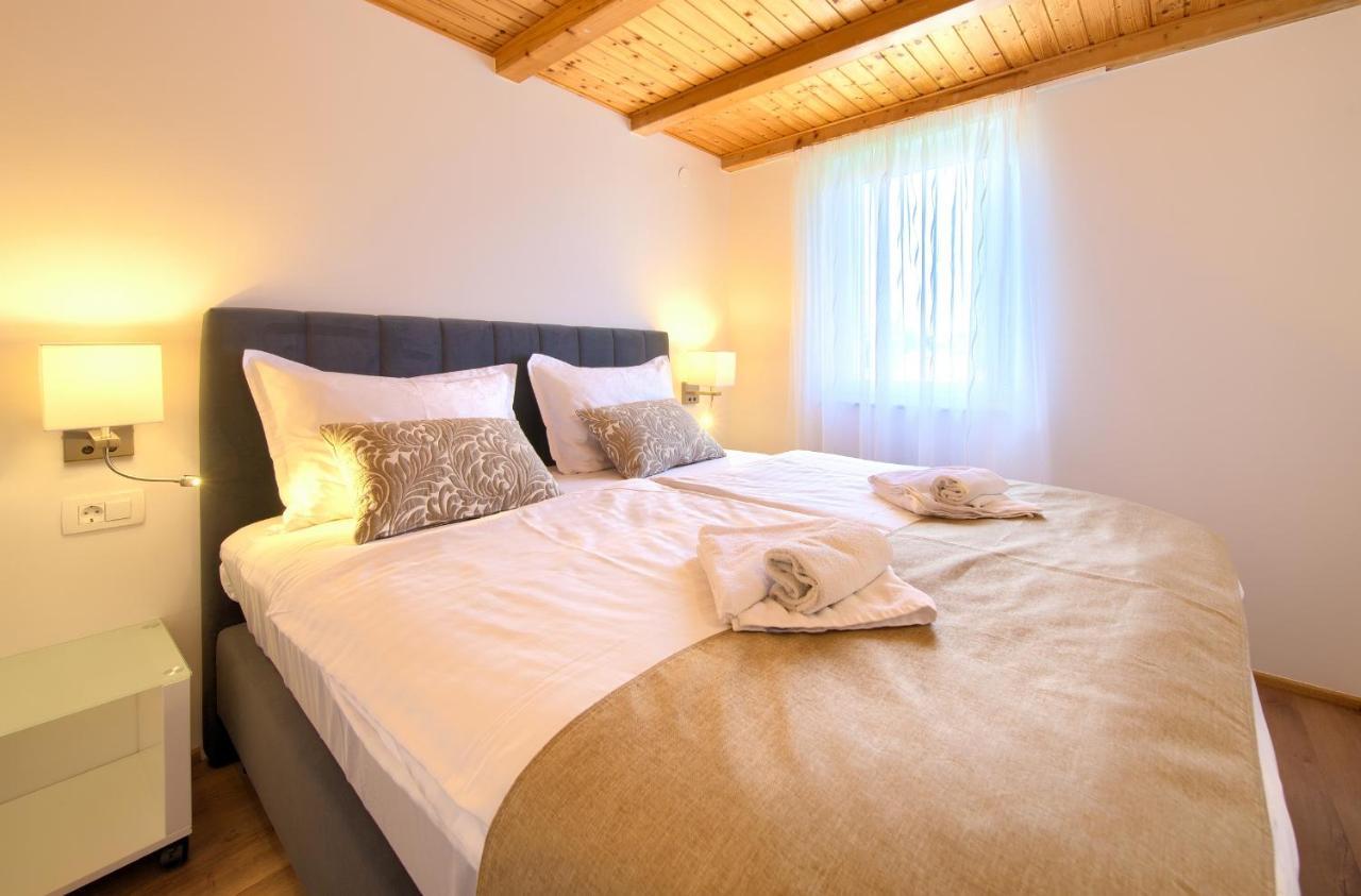 Apartments Adria Danka Крк Экстерьер фото